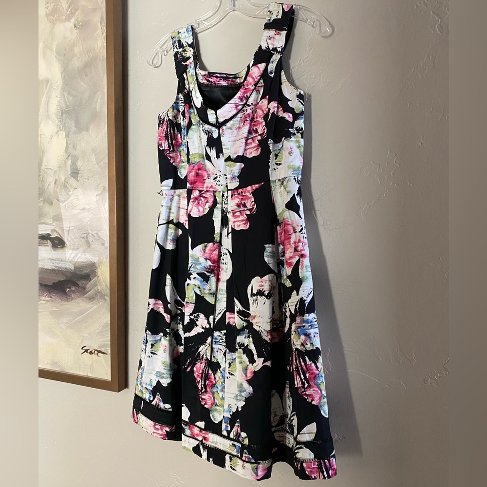 White House Black Market|4| “Faille Firl” in black & parasol pink. NWT. - Picture 8 of 9